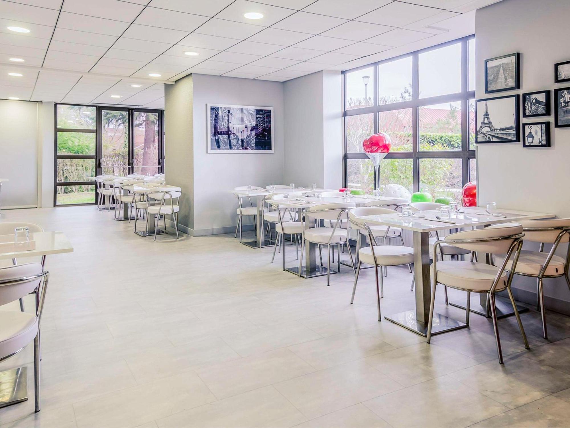 Mercure Cergy Pontoise Centre Eksteriør bilde